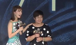 胡夏恋情刘大锤爆料视频,刘大锤视频揭秘甜蜜瞬间